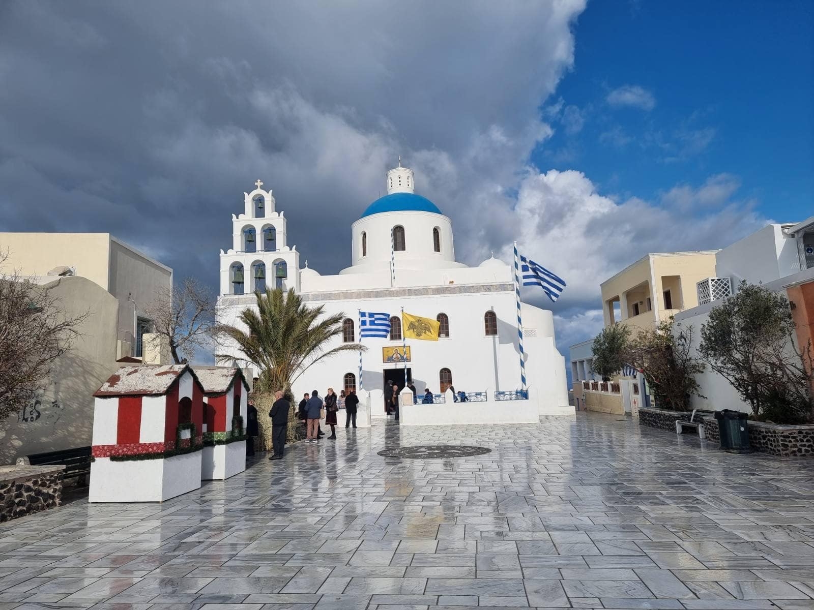 Κυριακή μετά τα Χριστούγεννα στην Οία Σαντορίνης