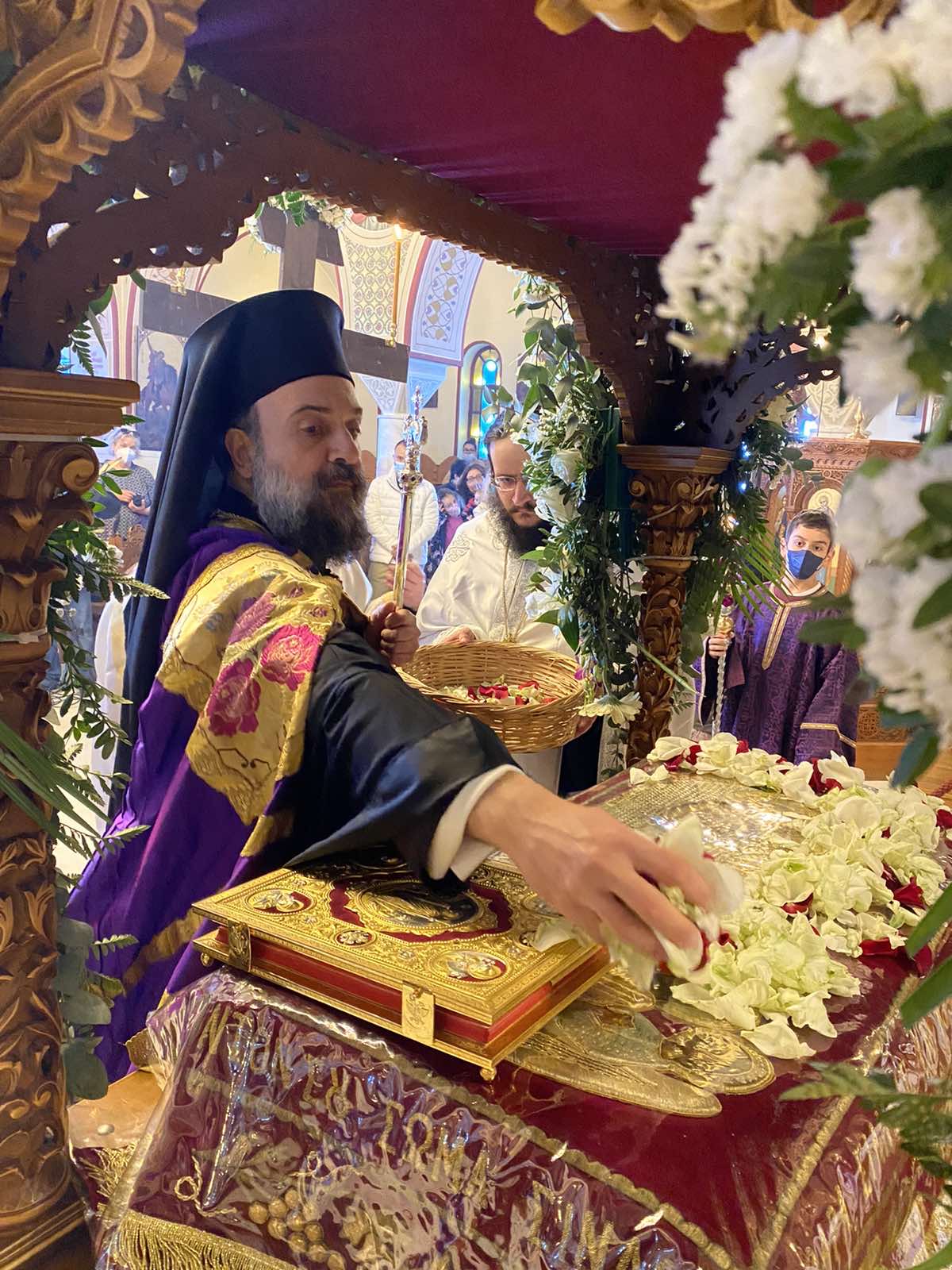 Ακολουθία των Μεγάλων Ωρών και ο Εσπερινός της Αποκαθηλώσεως