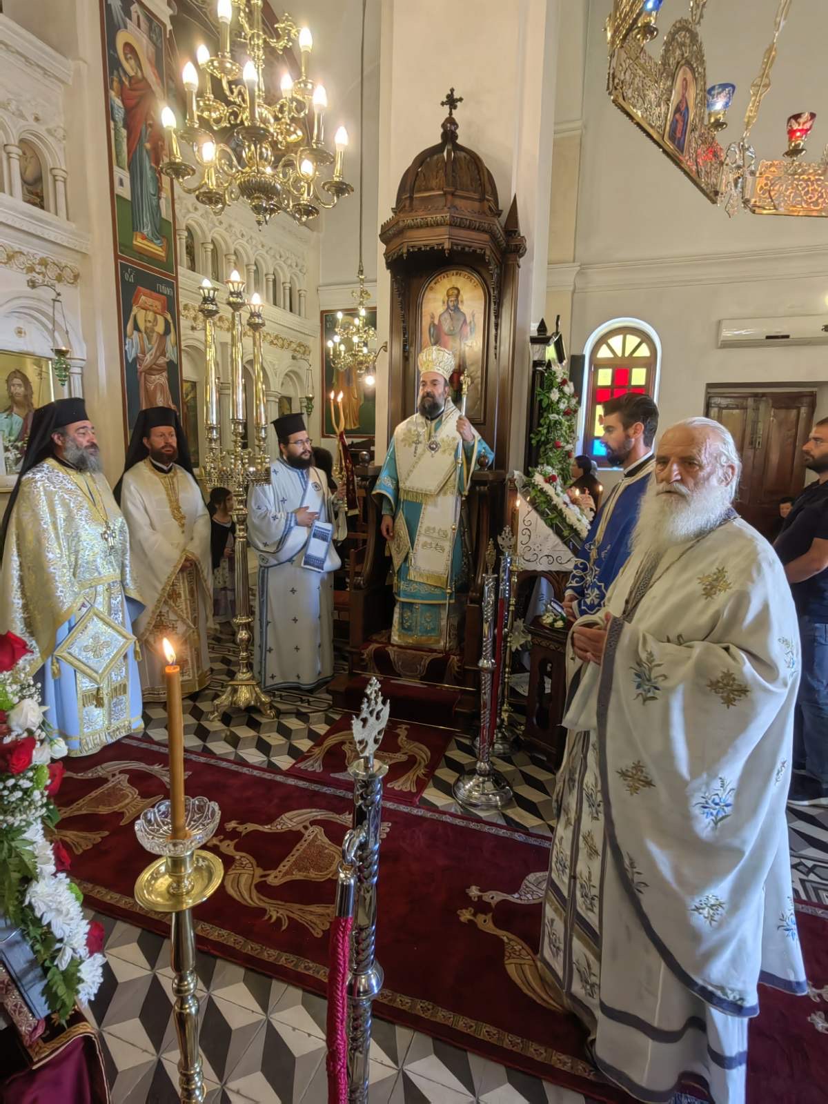 Λαμπρός εορτασμός της Αναλήψεως του Σωτήρος στον Καρτεράδο Σαντορίνης