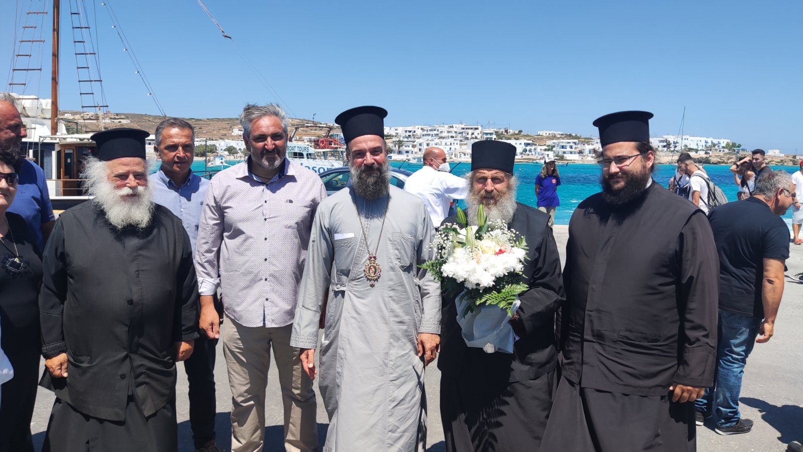 Ο Μητροπολίτης Θήρας στο Κουφονήσι