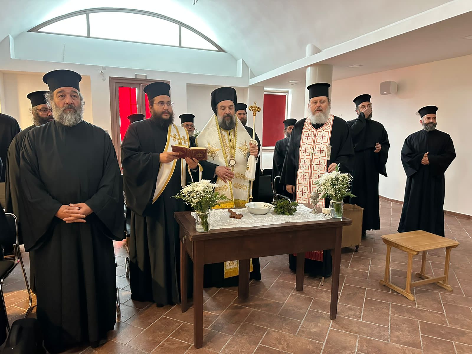 Επιμορφωτικά Σεμινάρια στην Ιερά Μητρόπολη Θήρας