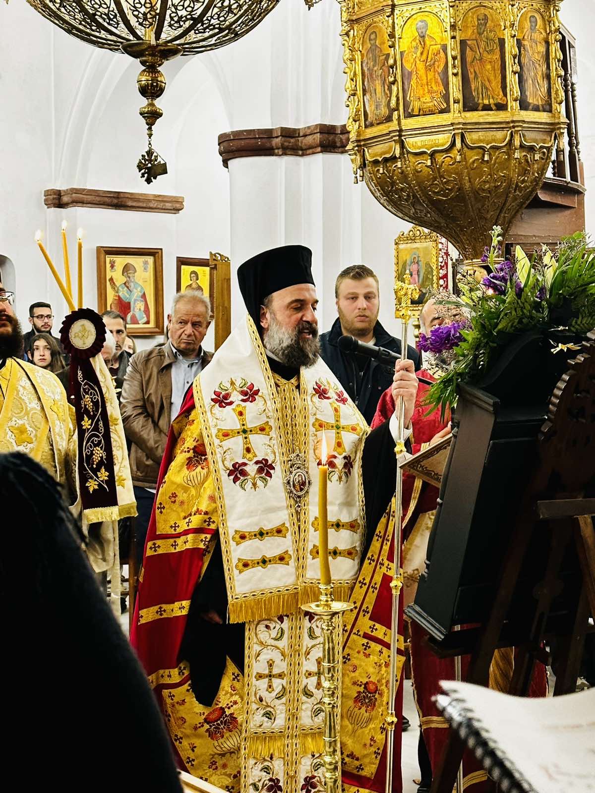 Πρώτη Ακολουθία των Χαιρετισμών στο Ακρωτήρι