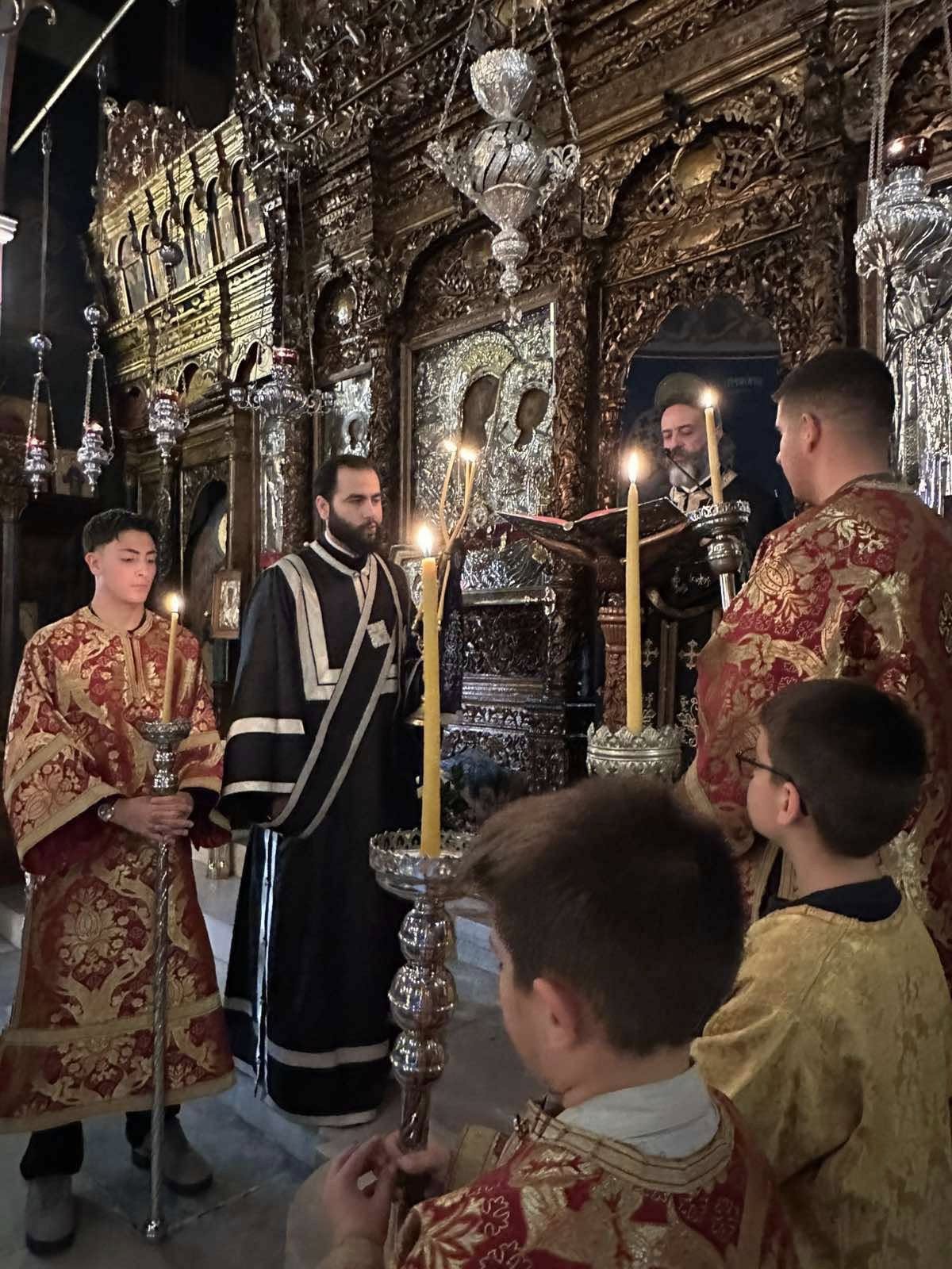Μεγάλη Τρίτη εσπέρας στην Οία