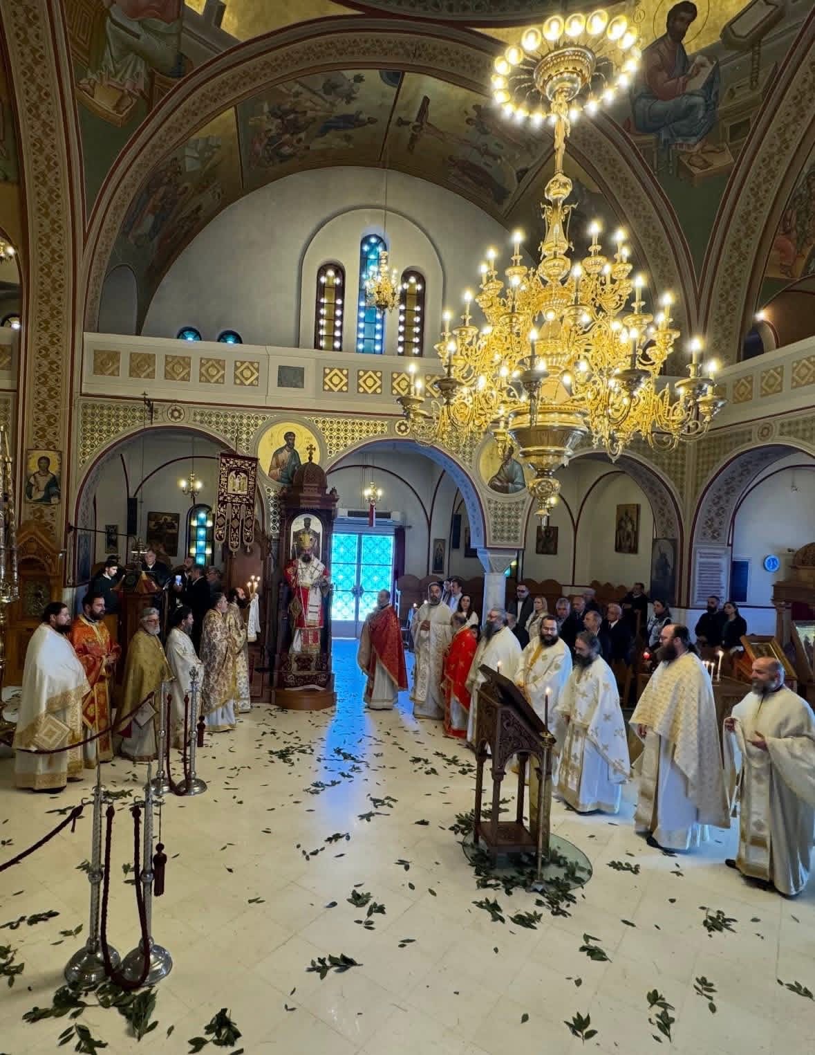 Εσπερινός της Αγάπης στον Μητροπολιτικό Ιερό Ναό Θήρας